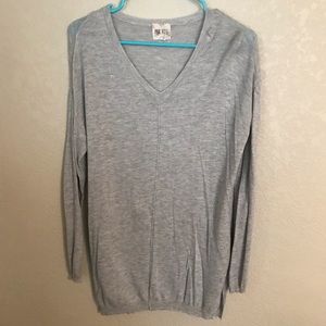 Pink rose long grey sweater